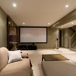 Villa Petit Sergent With Pool, Cinema *