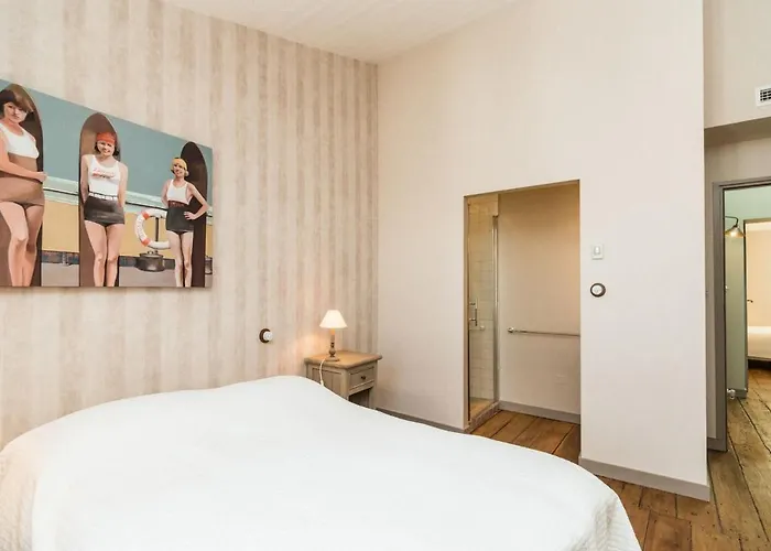 Petit Sergent With Pool, Cinema * Saint-Martin-de-Ré