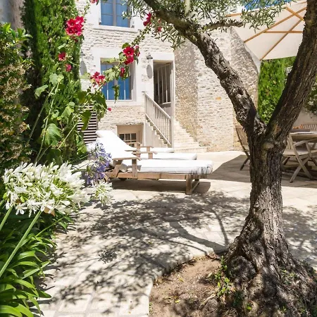 Βίλα Petit Sergent With Pool, Cinema