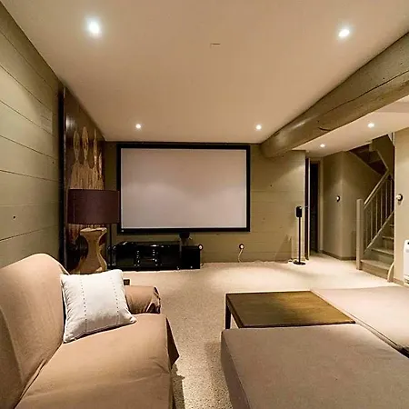 Βίλα Petit Sergent With Pool, Cinema *