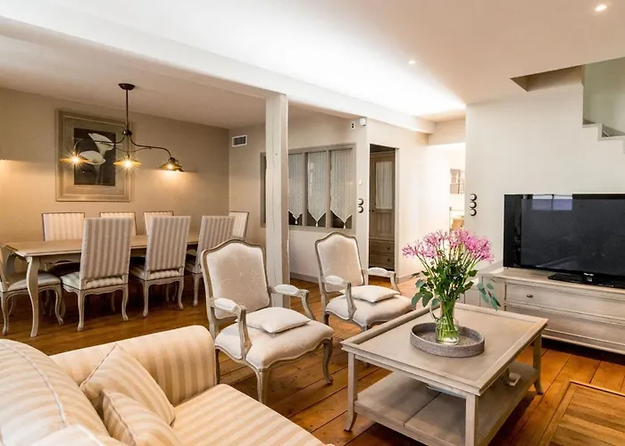 Petit Sergent With Pool, Cinema