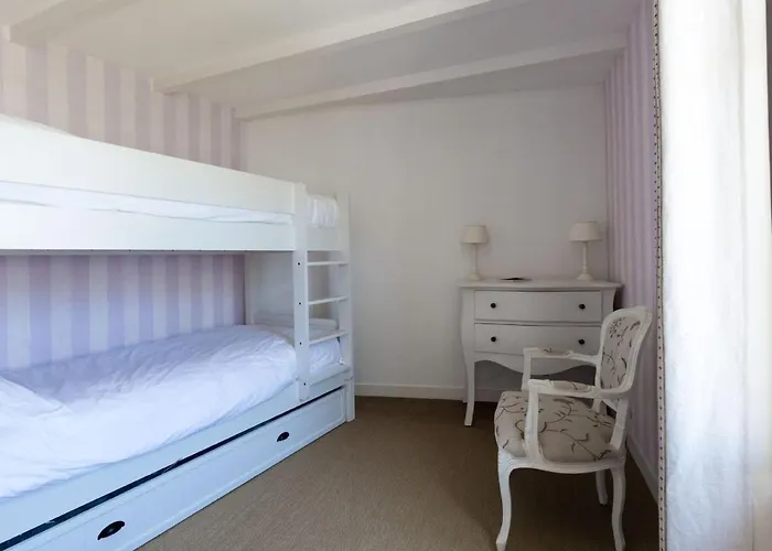 Petit Sergent With Pool, Cinema * サン・マルタン・ド・レ