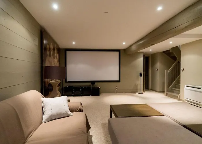 Villa Petit Sergent With Pool, Cinema *